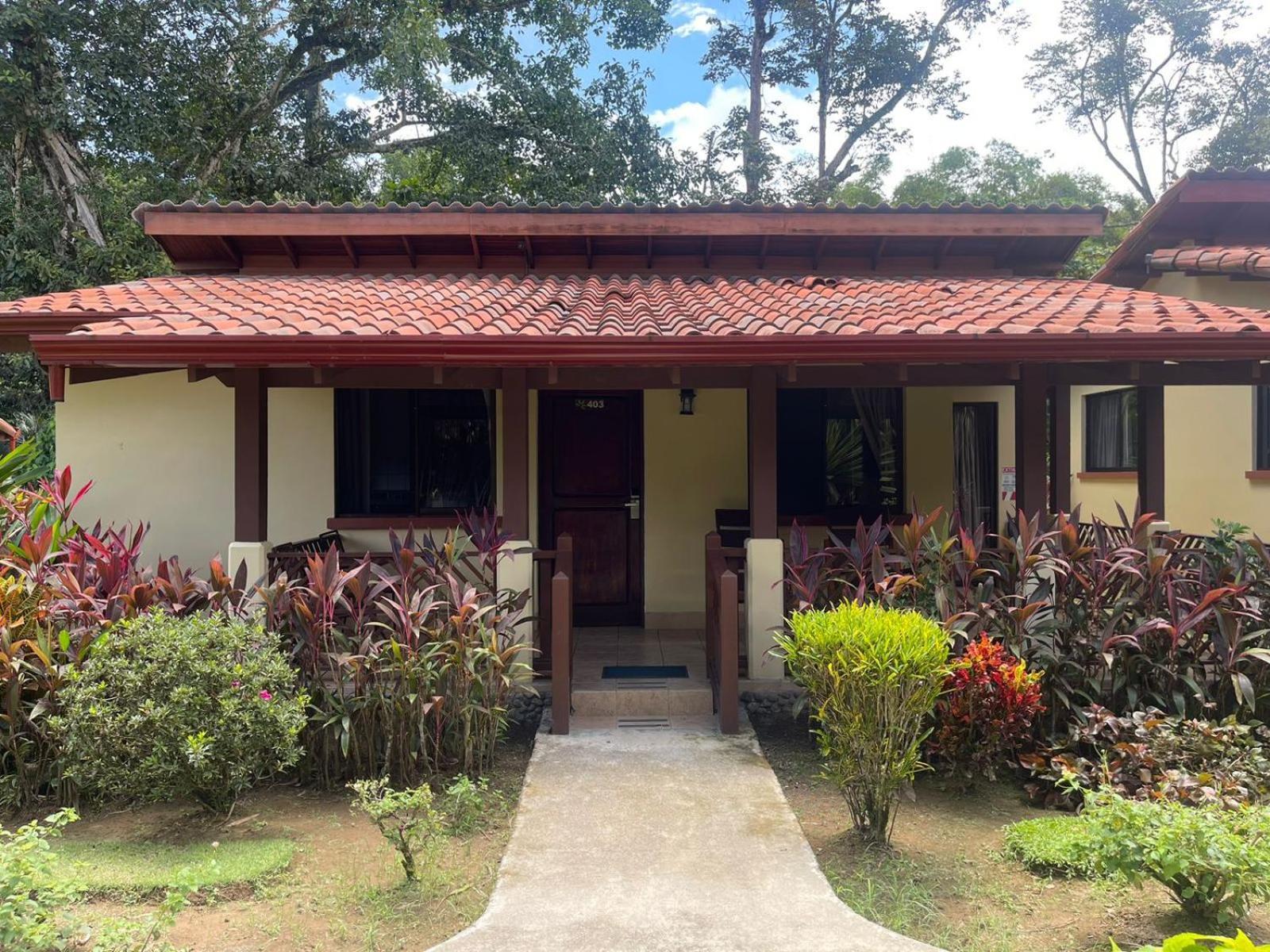 La Foresta Nature Resort Quepos Buitenkant foto